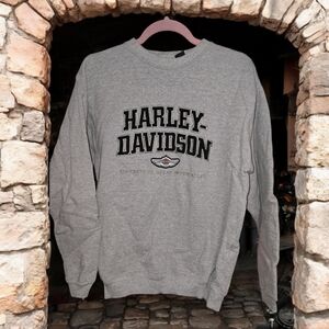 Harley-Davidson sweatshirt